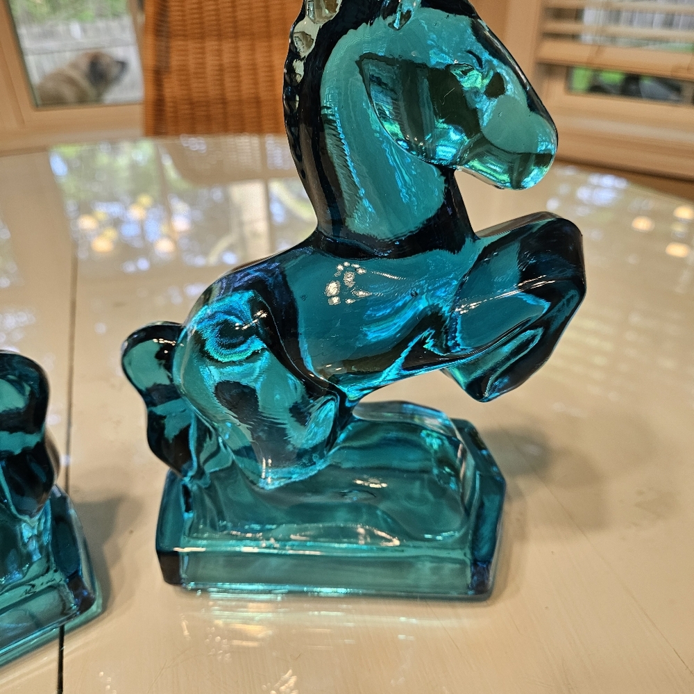 Vintage L E Smith Blue glass horse bookends Mid Century. - Picture 3 of 8